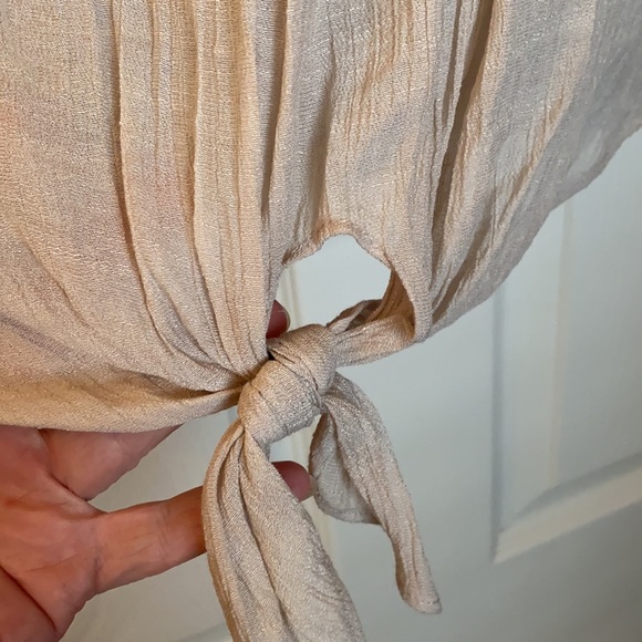 THALIA-SODI CREPE FRONT TIE COLD SHOULDER LACE TOP - Picture 4 of 6
